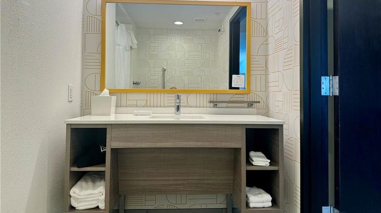 <b>Home2 Suites by Hilton Rahway Room</b>. Images powered by <a href="https://iceportal.shijigroup.com/" title="IcePortal" target="_blank">IcePortal</a>.