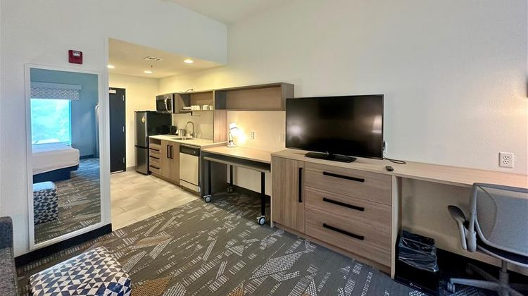 Home2 Suites by Hilton Rahway Room