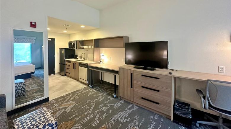 <b>Home2 Suites by Hilton Rahway Room</b>. Images powered by <a href="https://iceportal.shijigroup.com/" title="IcePortal" target="_blank">IcePortal</a>.