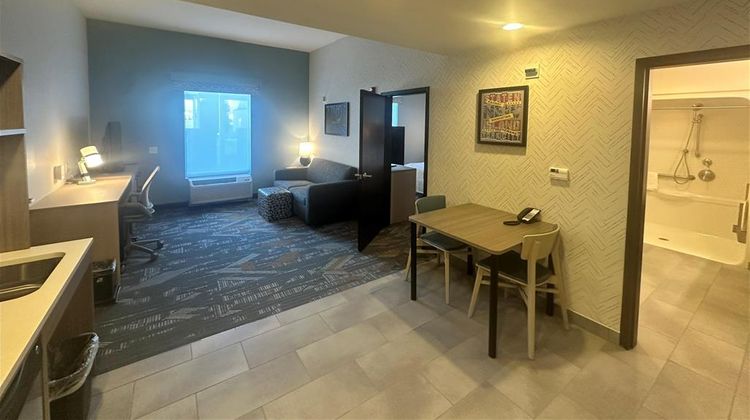 Home2 Suites by Hilton Rahway Room