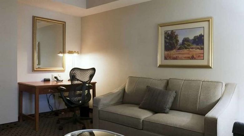 <b>Hilton Garden Inn Secaucus/Meadowlands Room</b>. Images powered by <a href="https://iceportal.shijigroup.com/" title="IcePortal" target="_blank">IcePortal</a>.