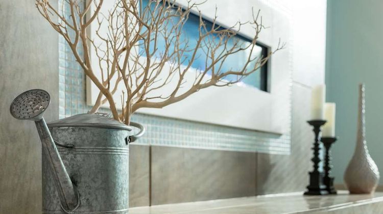 Hilton Garden Inn/The Keys Collection Lobby