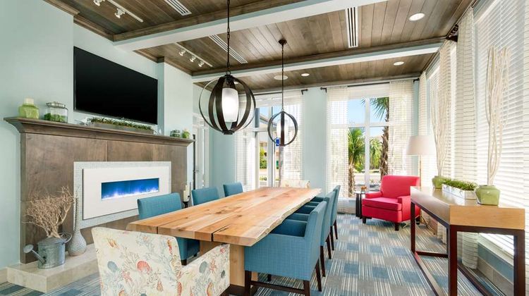 Hilton Garden Inn/The Keys Collection Meeting