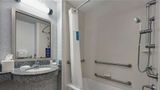 <b>Hampton Inn Farmington Room</b>. Images powered by <a href="https://iceportal.shijigroup.com/" title="IcePortal" target="_blank">IcePortal</a>.
