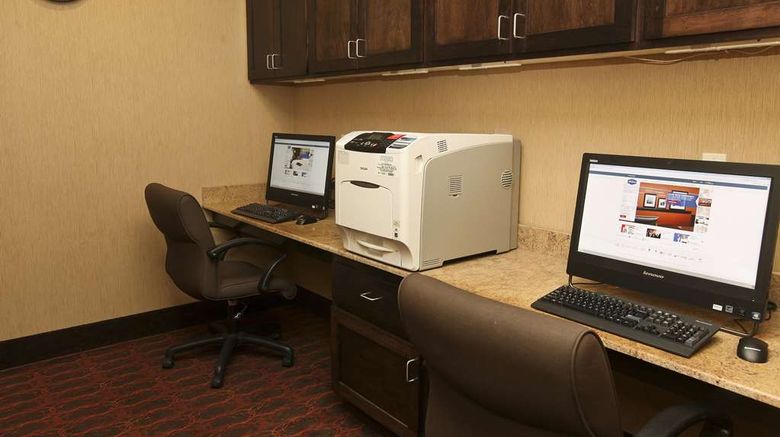 <b>Hampton Inn & Suites Fargo Other</b>. Images powered by <a href="https://iceportal.shijigroup.com/" title="IcePortal" target="_blank">IcePortal</a>.