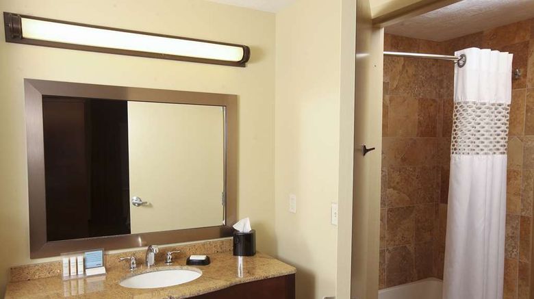 <b>Hampton Inn & Suites Fargo Room</b>. Images powered by <a href="https://iceportal.shijigroup.com/" title="IcePortal" target="_blank">IcePortal</a>.