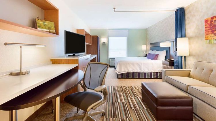 Home2 Suites By Hilton Fargo Room