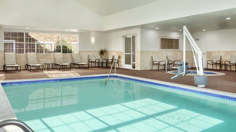<b>Homewood Suites Fargo Pool</b>. Images powered by <a href="https://iceportal.shijigroup.com/" title="IcePortal" target="_blank">IcePortal</a>.