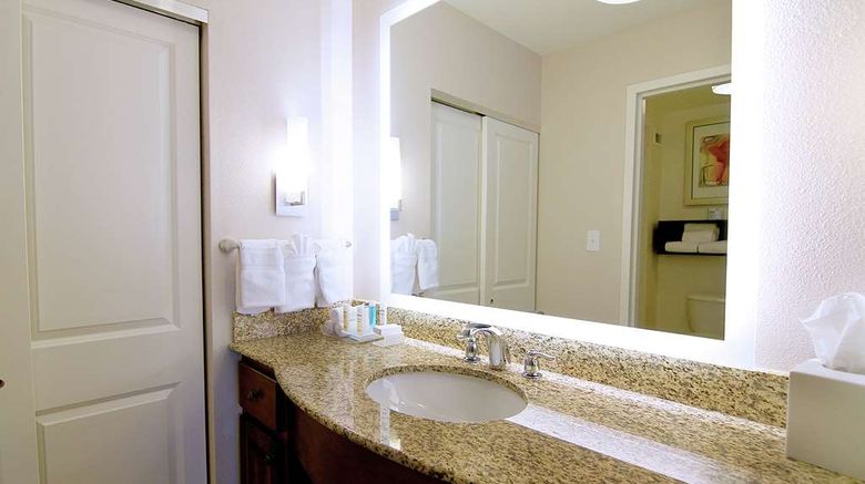<b>Homewood Suites Fargo Room</b>. Images powered by <a href="https://iceportal.shijigroup.com/" title="IcePortal" target="_blank">IcePortal</a>.