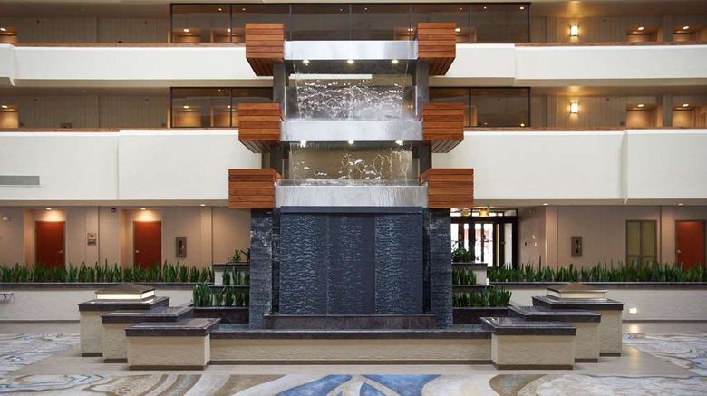 <b>DoubleTree by Hilton Fresno Conv Ctr Lobby</b>. Images powered by <a href="https://iceportal.shijigroup.com/" title="IcePortal" target="_blank">IcePortal</a>.