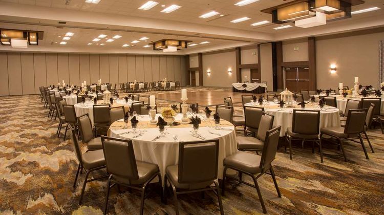 DoubleTree by Hilton Fresno Conv Ctr Meeting