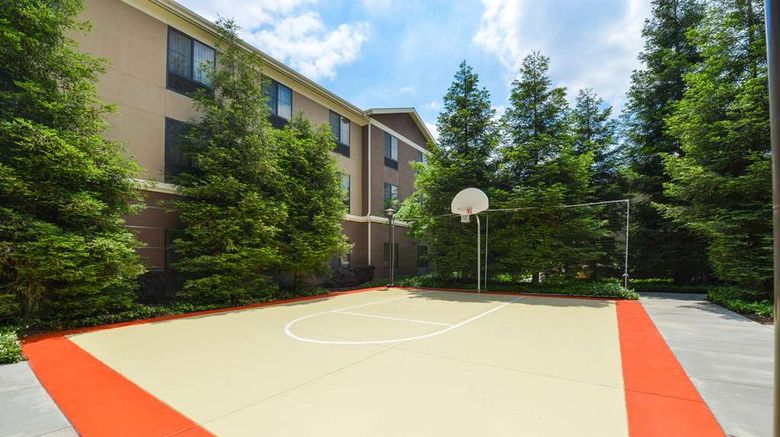<b>Homewood Suites by Hilton Fresno Recreation</b>. Images powered by <a href="https://iceportal.shijigroup.com/" title="IcePortal" target="_blank">IcePortal</a>.
