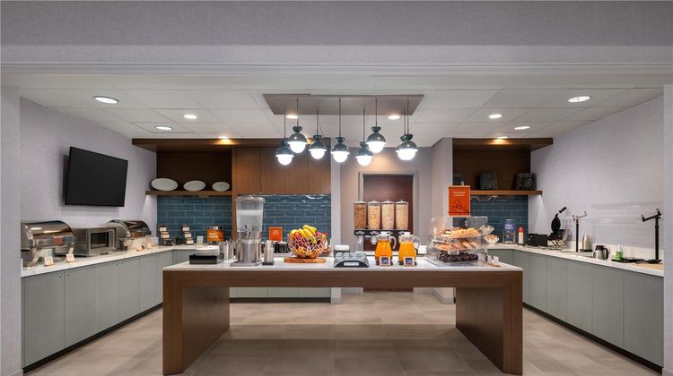 Homewood Suites by Hilton Fresno Restaurant