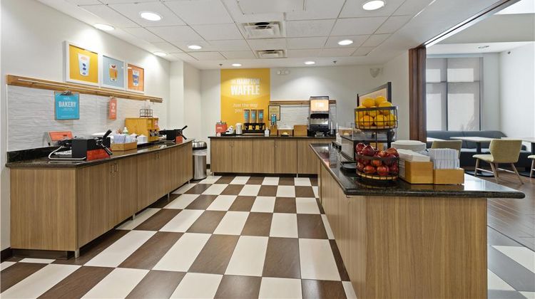 Hampton Inn & Suites Madera Restaurant