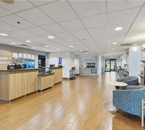 Hampton Inn & Suites Madera Lobby