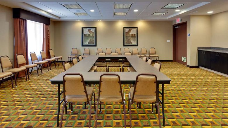 <b>Hampton Inn & Suites Fresno-Northwest Meeting</b>. Images powered by <a href="https://iceportal.shijigroup.com/" title="IcePortal" target="_blank">IcePortal</a>.