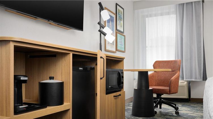 Hampton Inn by Hilton Fayetteville Fort Bragg Room