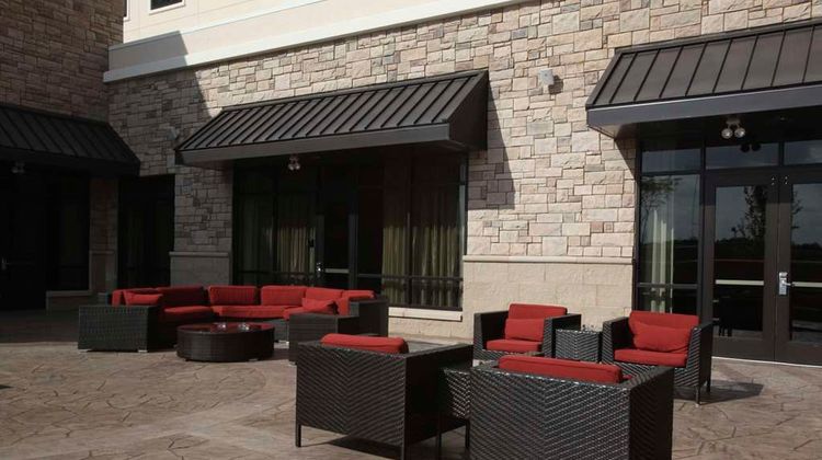 Embassy Suites Fayetteville Fort Liberty Exterior
