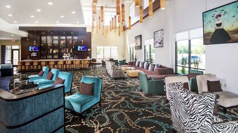 <b>Embassy Suites Fayetteville Fort Liberty Lobby</b>. Images powered by <a href="https://iceportal.shijigroup.com/" title="IcePortal" target="_blank">IcePortal</a>.