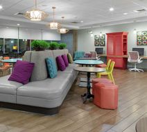Home2 Suites by Hilton Fayetteville Fort Lobby