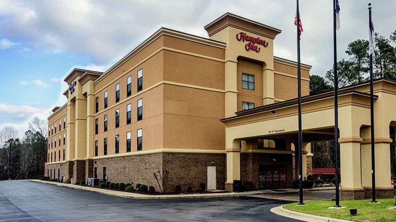 <b>Hampton Inn Spring Lake Fayetteville Exterior</b>. Images powered by <a href="https://iceportal.shijigroup.com/" title="IcePortal" target="_blank">IcePortal</a>.