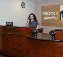 Hampton Inn Frostburg Lobby