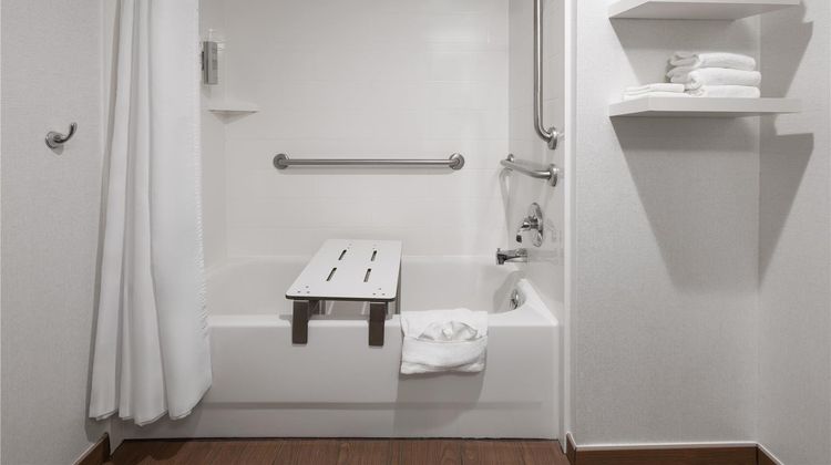 Hampton Inn Frostburg Room