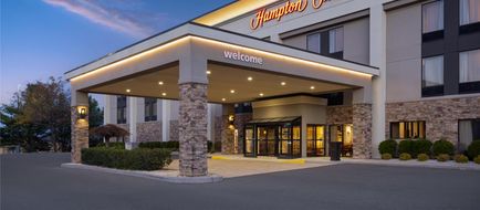 Hampton Inn Frostburg Exterior
