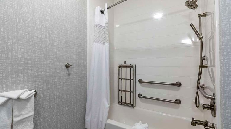 <b>Hampton Inn Ft. Collins Room</b>. Images powered by <a href="https://iceportal.shijigroup.com/" title="IcePortal" target="_blank">IcePortal</a>.