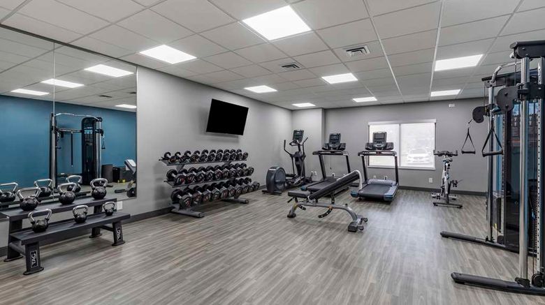 <b>Hampton Inn Ft. Collins Health</b>. Images powered by <a href="https://iceportal.shijigroup.com/" title="IcePortal" target="_blank">IcePortal</a>.