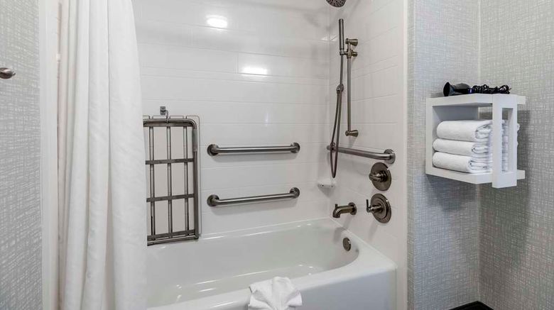 <b>Hampton Inn Ft. Collins Room</b>. Images powered by <a href="https://iceportal.shijigroup.com/" title="IcePortal" target="_blank">IcePortal</a>.