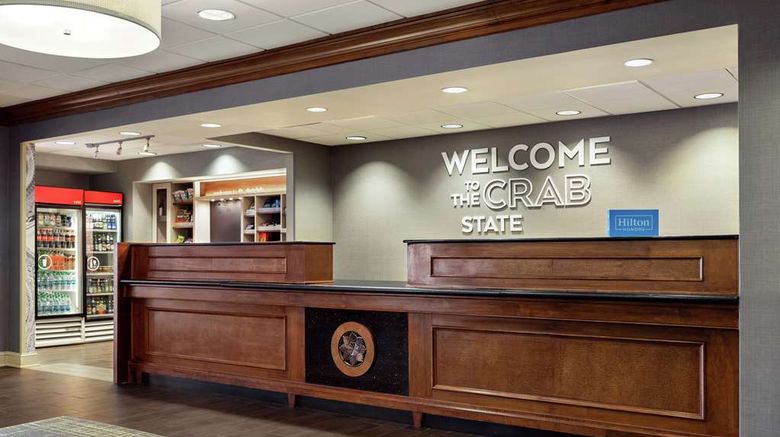 <b>Hampton Inn & Suites Fort Detrick Lobby</b>. Images powered by <a href="https://iceportal.shijigroup.com/" title="IcePortal" target="_blank">IcePortal</a>.
