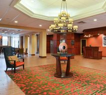 Hampton Inn Frederick Lobby