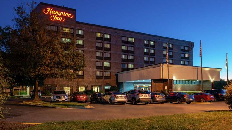 <b>Hampton Inn Frederick Exterior</b>. Images powered by <a href="https://iceportal.shijigroup.com/" title="IcePortal" target="_blank">IcePortal</a>.