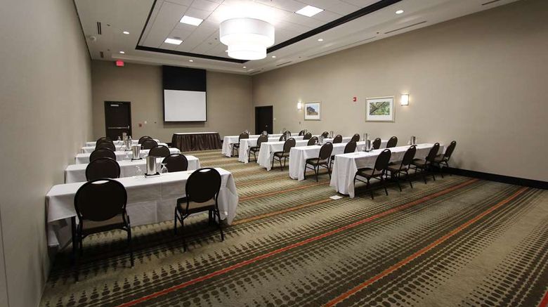 <b>Hilton Garden Inn Findlay Meeting</b>. Images powered by <a href="https://iceportal.shijigroup.com/" title="IcePortal" target="_blank">IcePortal</a>.