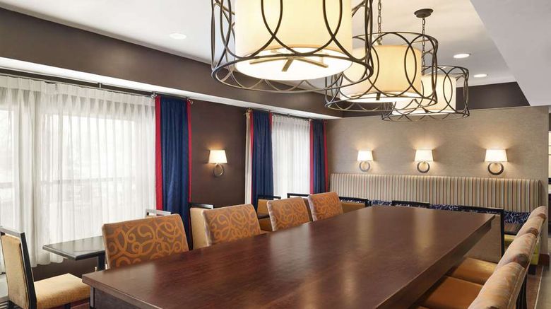 <b>Hampton Inn Findlay Lobby</b>. Images powered by <a href="https://iceportal.shijigroup.com/" title="IcePortal" target="_blank">IcePortal</a>.