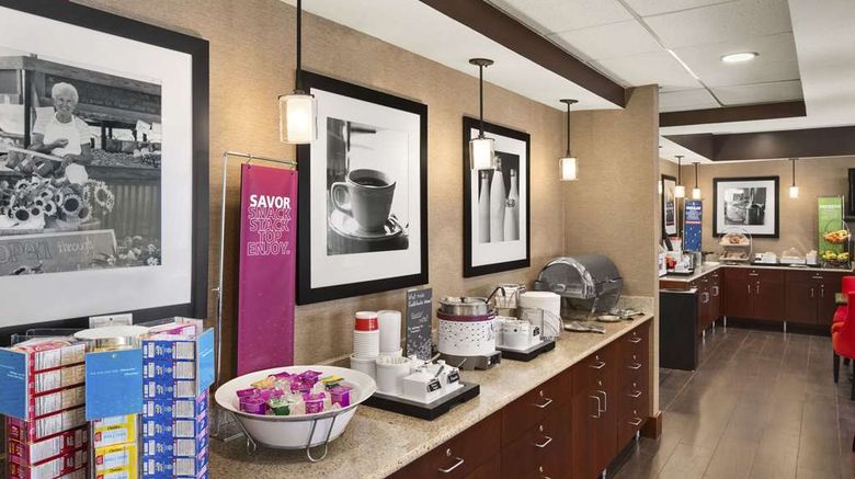<b>Hampton Inn Findlay Restaurant</b>. Images powered by <a href="https://iceportal.shijigroup.com/" title="IcePortal" target="_blank">IcePortal</a>.