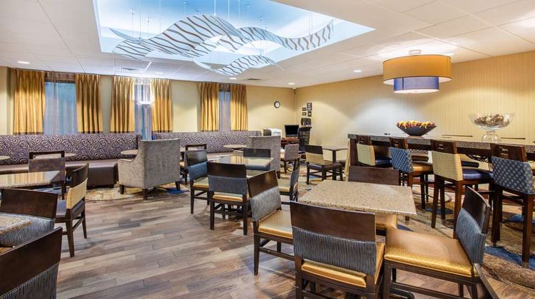 Hampton Inn Fishkill Lobby