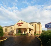 Hampton Inn Franklin Exterior