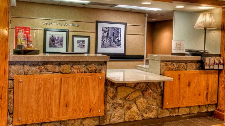 <b>Hampton Inn Franklin Lobby</b>. Images powered by <a href="https://iceportal.shijigroup.com/" title="IcePortal" target="_blank">IcePortal</a>.