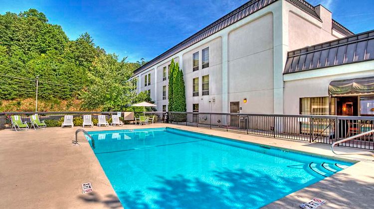 Hampton Inn Franklin Pool