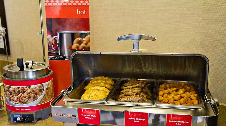 <b>Hampton Inn Franklin Restaurant</b>. Images powered by <a href="https://iceportal.shijigroup.com/" title="IcePortal" target="_blank">IcePortal</a>.