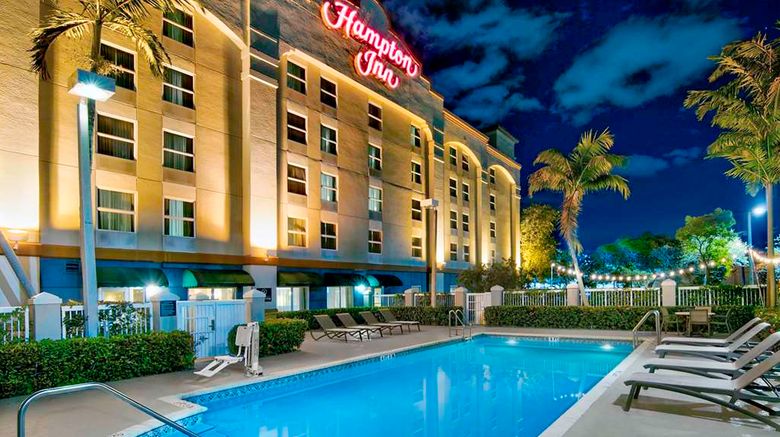 <b>Hampton Inn Airport North-Cruise Port Pool</b>. Images powered by <a href="https://iceportal.shijigroup.com/" title="IcePortal" target="_blank">IcePortal</a>.