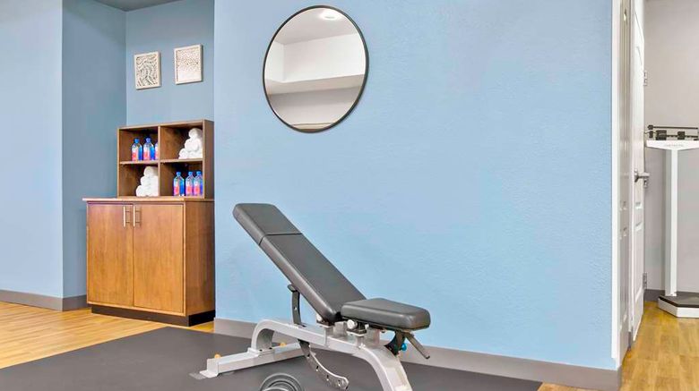 <b>Hampton Inn Airport North-Cruise Port Health</b>. Images powered by <a href="https://iceportal.shijigroup.com/" title="IcePortal" target="_blank">IcePortal</a>.