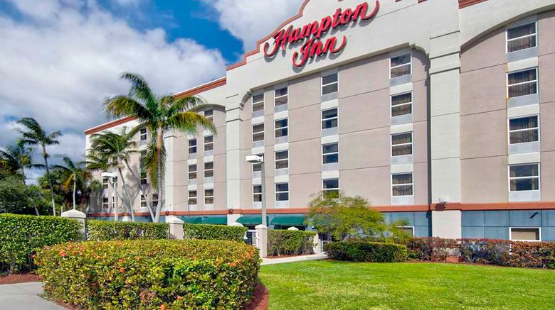 <b>Hampton Inn Airport North-Cruise Port Exterior</b>. Images powered by <a href="https://iceportal.shijigroup.com/" title="IcePortal" target="_blank">IcePortal</a>.