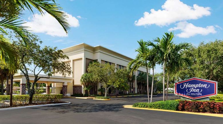 Hampton Inn Cypress Creek Exterior. Images powered by <a href="https://iceportal.shijigroup.com" target="_blank" rel="noopener">Ice Portal</a>.