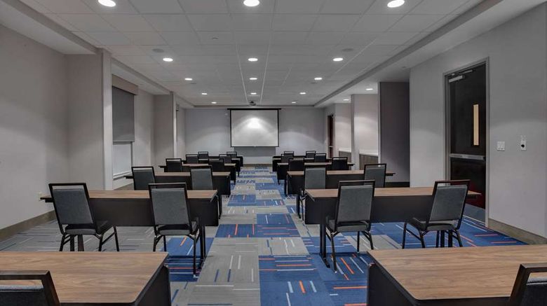 <b>Hampton Inn & Suites Ft. Lauderdale Meeting</b>. Images powered by <a href="https://iceportal.shijigroup.com/" title="IcePortal" target="_blank">IcePortal</a>.