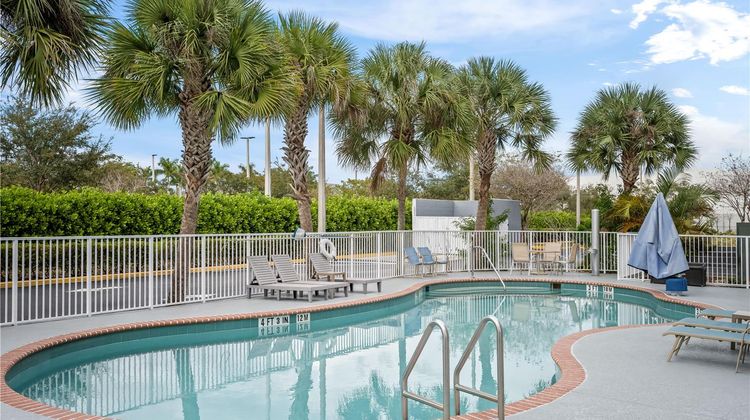 Hampton Inn & Suites Ft. Lauderdale Pool