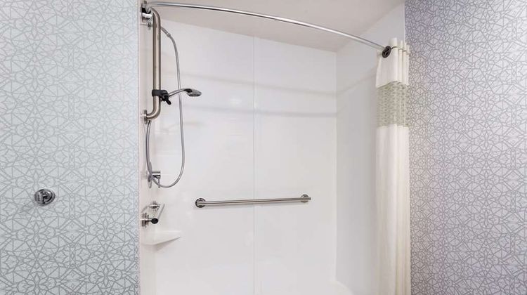 Hampton Inn Commercial Blvd Room