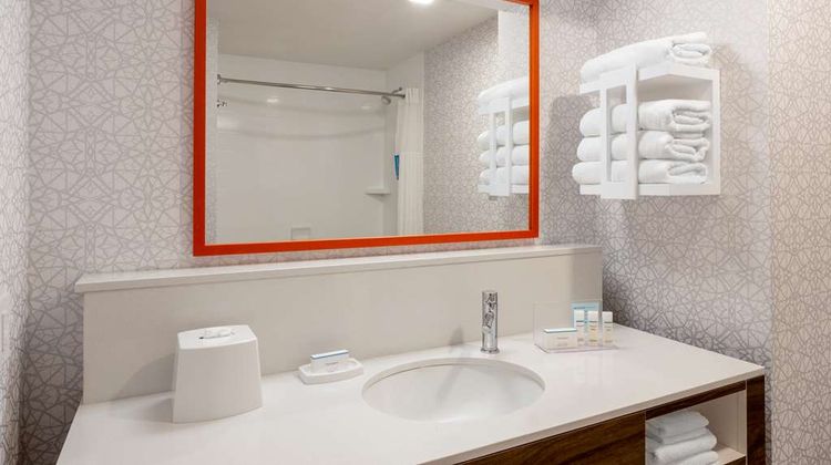 Hampton Inn Commercial Blvd Room